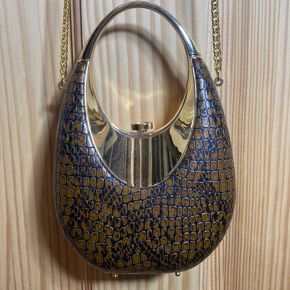 Clutch w/Chain